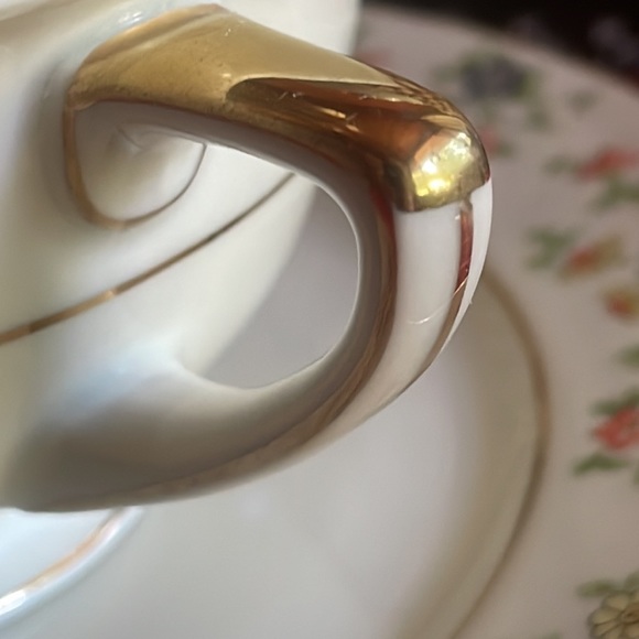 HEINRICH & CO BEAUTIFUL FLORAL TEACUP AND SAUCER - Picture 9 of 15